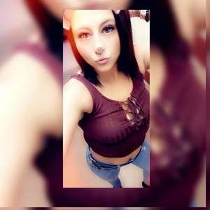 Meet your Posher, Hëłeña đañiëllê